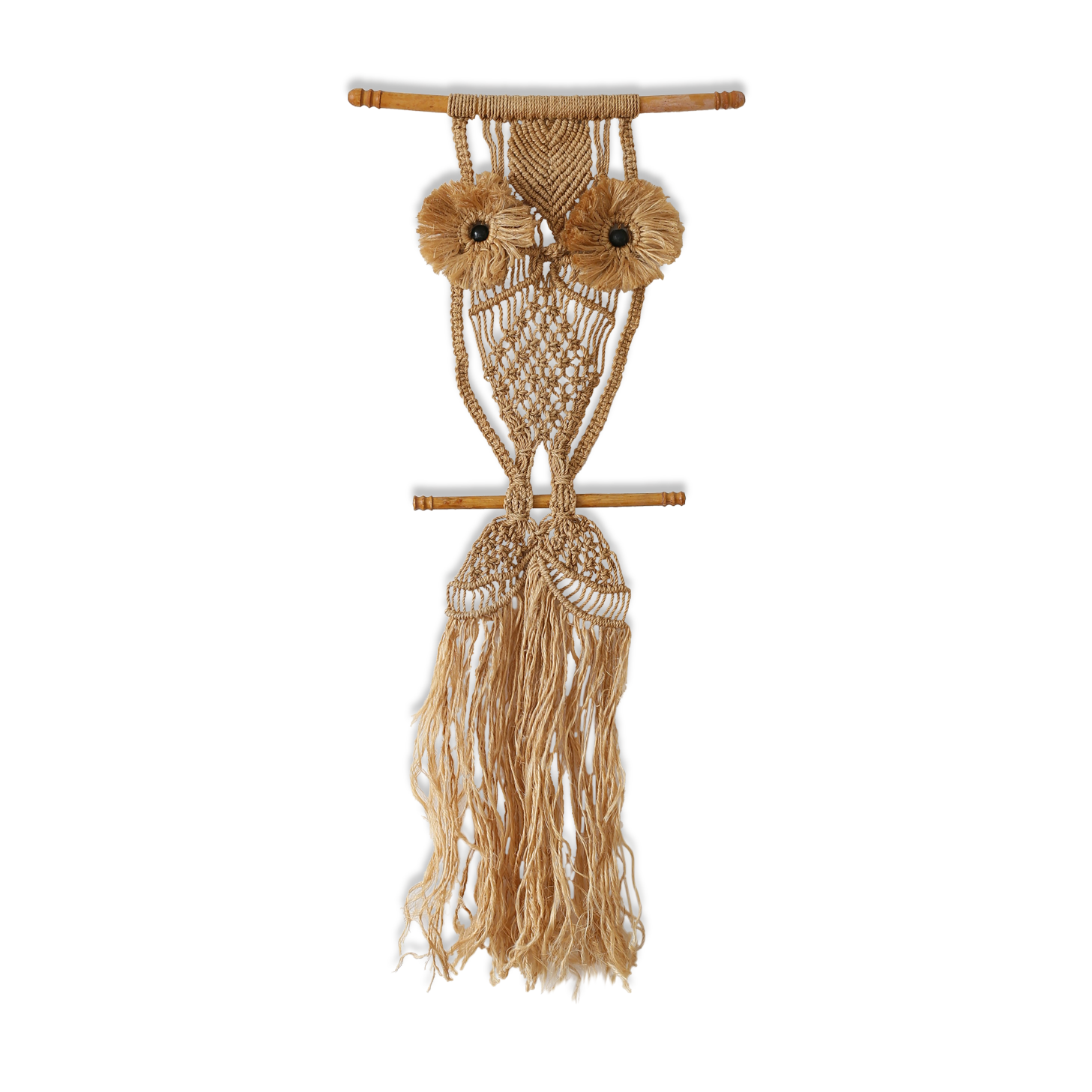 Owl wall weaving in macramé