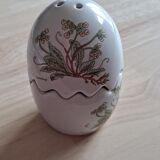 Egg salt and pepper set