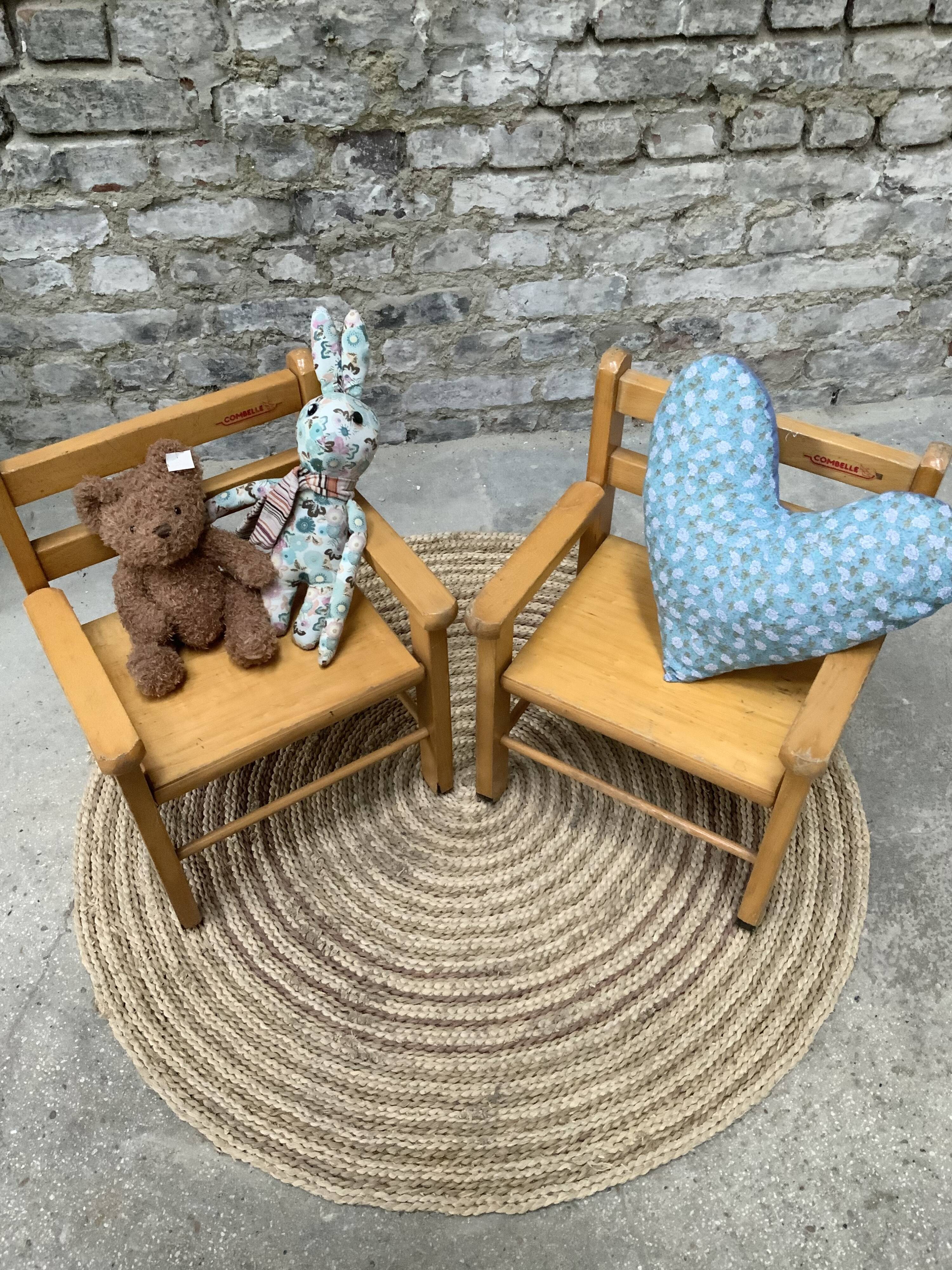 Set of 2 children's chairs combelle