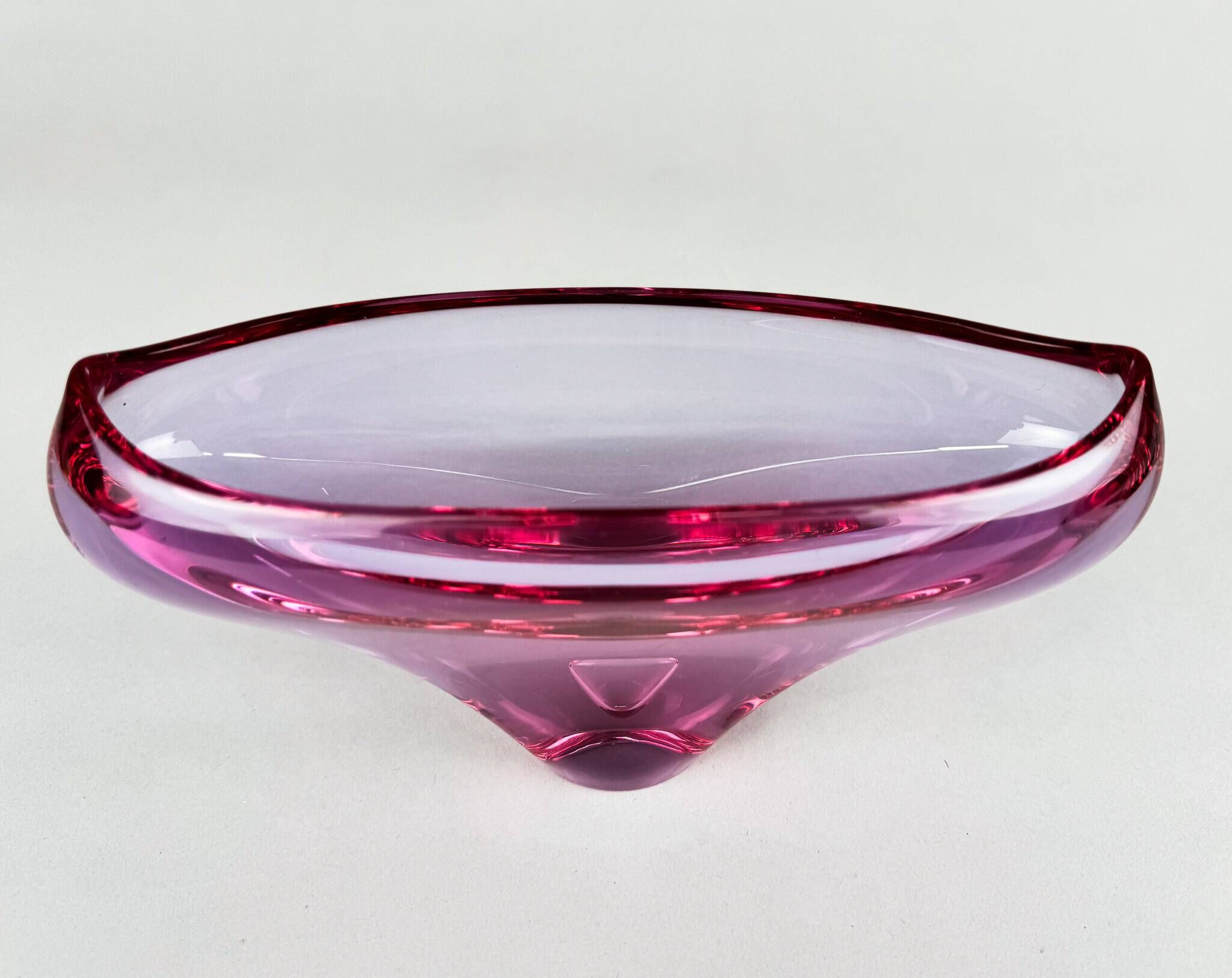 1960s Art Glass Bowl by Glass Designer Miloslav Klinger, Czechoslovakia