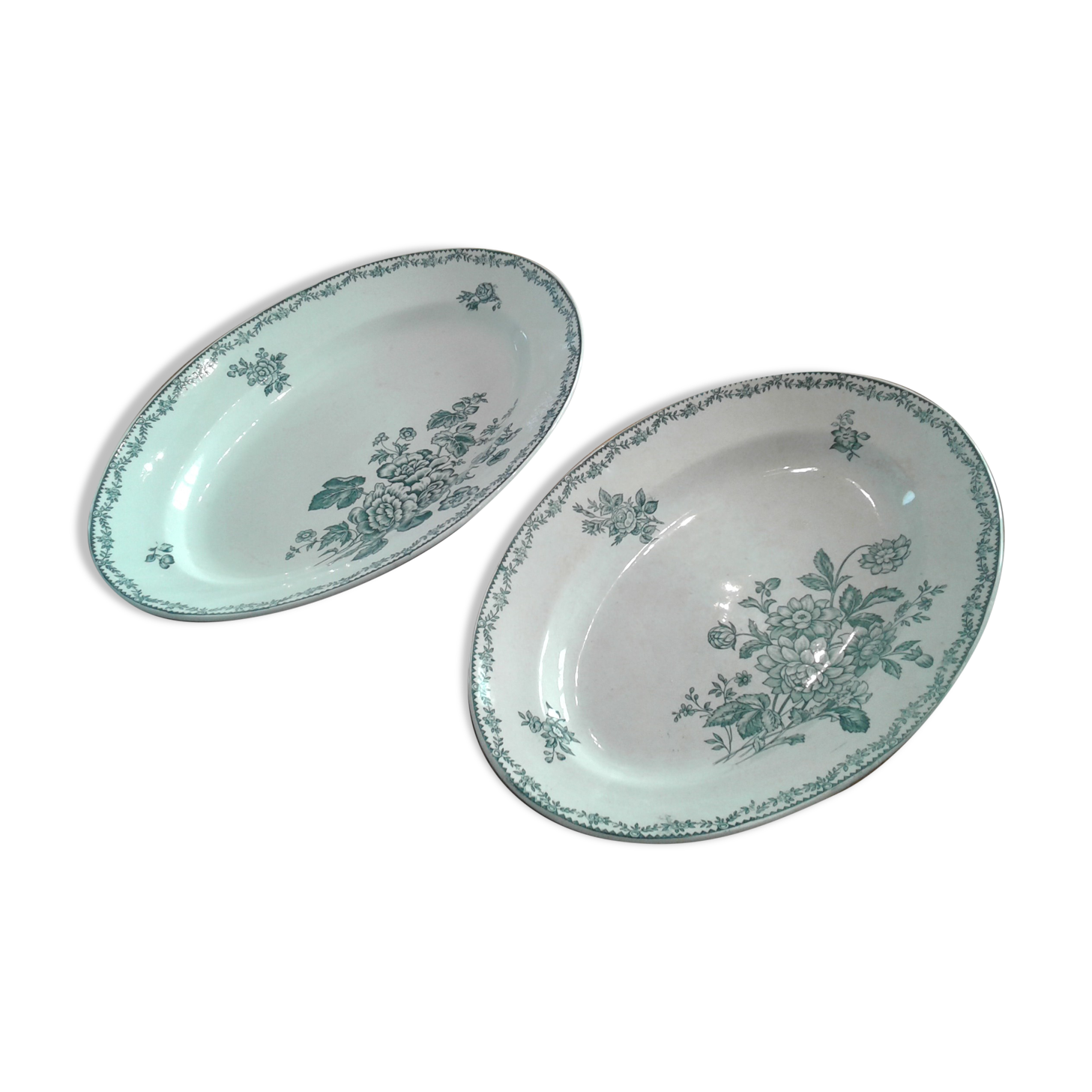 2 large oval dishes