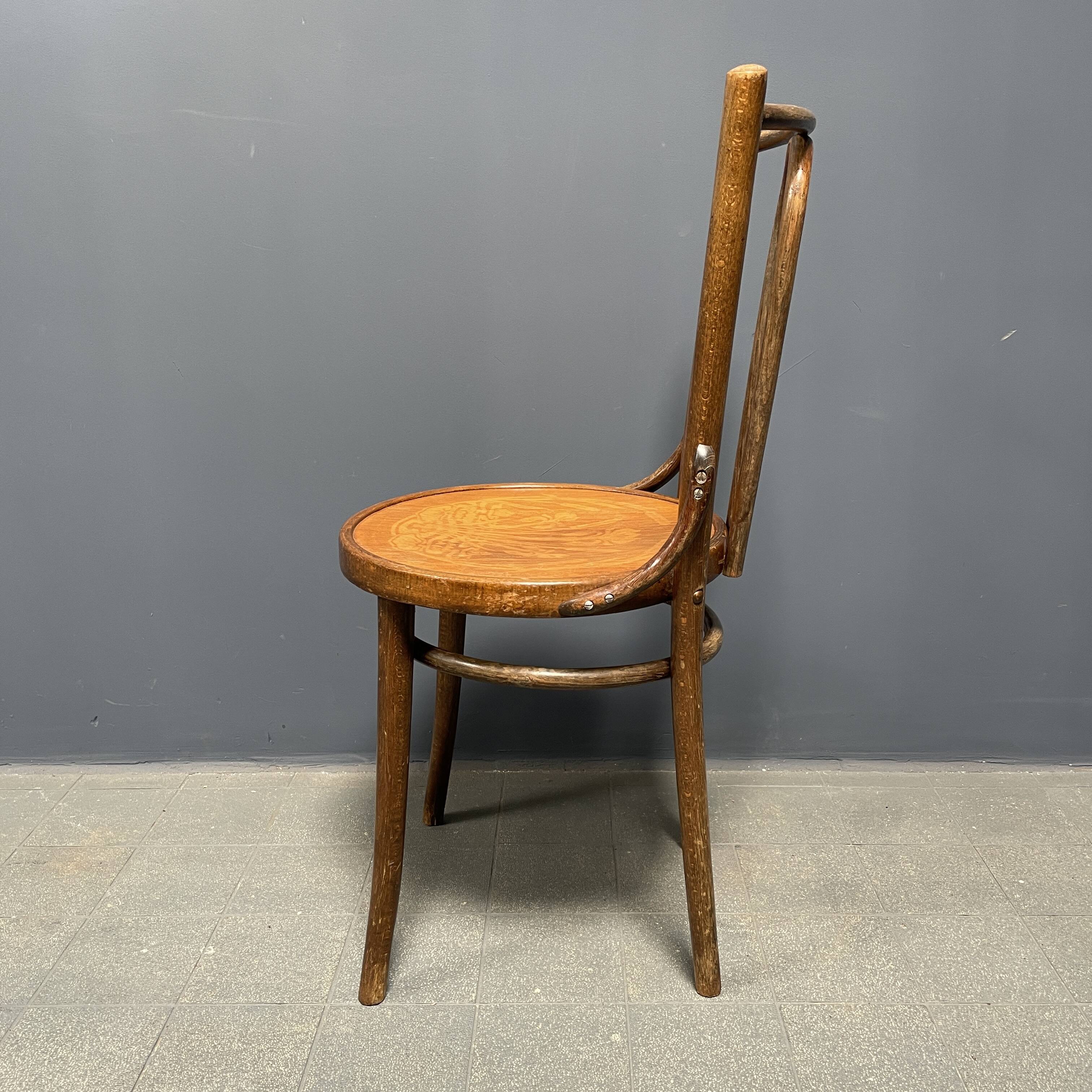 Set of 4 French Cafe Chairs with Graceful Seats
