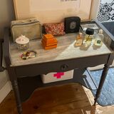 Toilet table