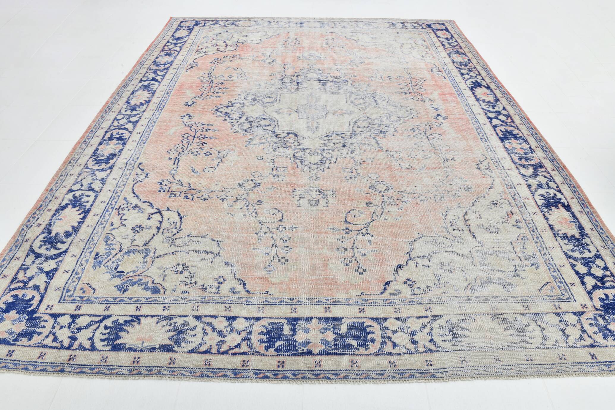 9x12 Pale Red & Blue Vintage Persian Rug, 275x353Cm