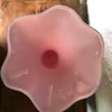 Vase en opaline rose