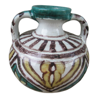 Coloured ceramic vase: arabesques, with Arabic inscription