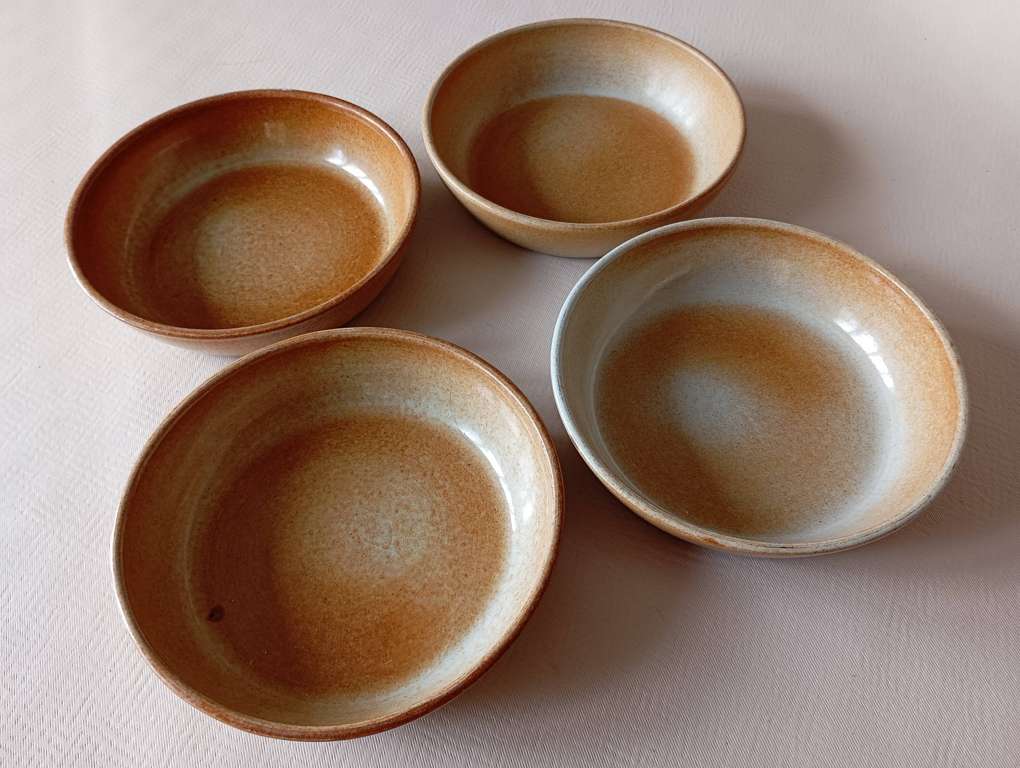 4 Montgolfier stoneware calotte plates