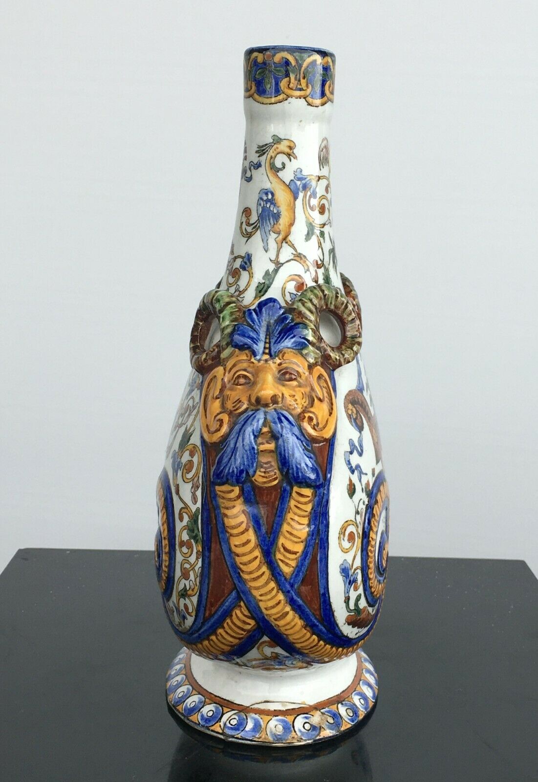 19th-century Venetian renaissance-style house décor