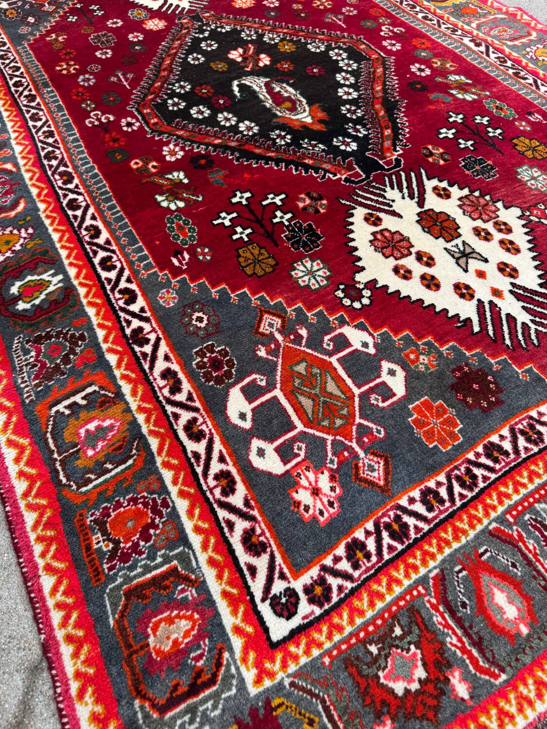 Tapis persan ancien 