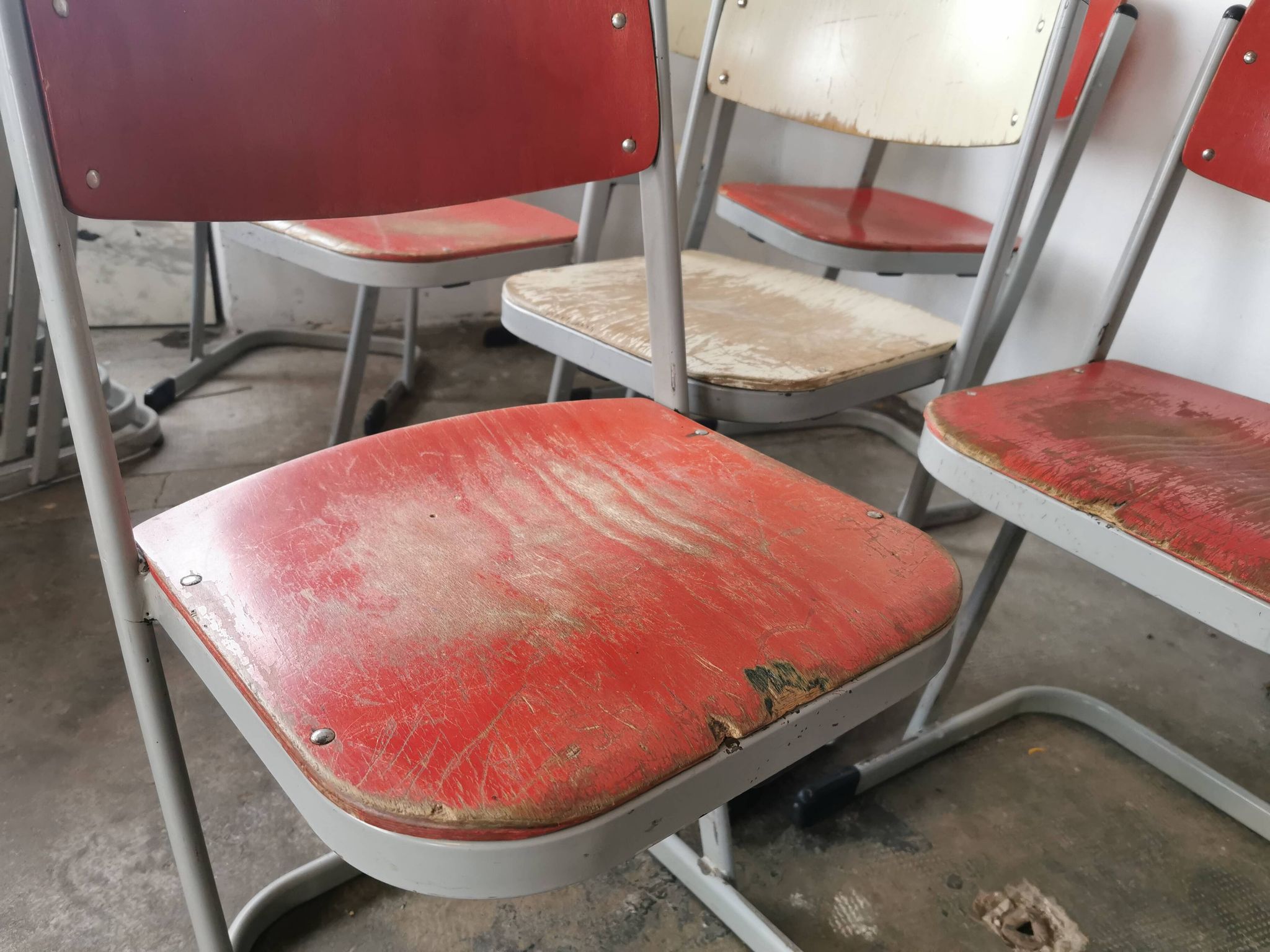 Set of 14 vintage stackable chairs