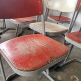 Set de 14 chaises vintages empilables