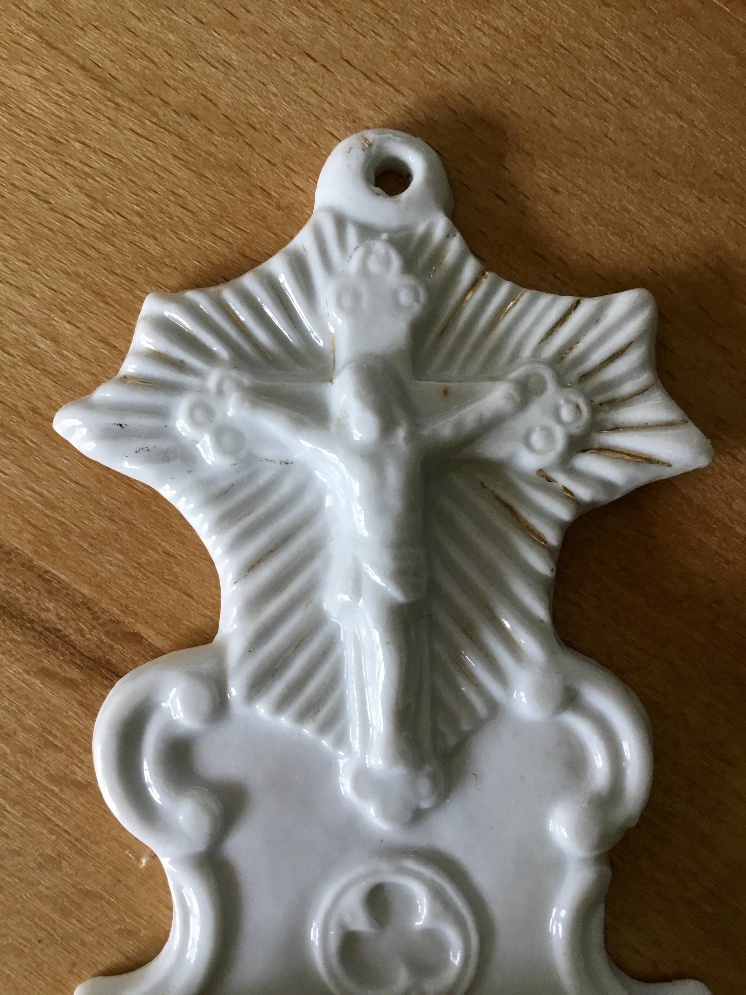 Small old stoup in white porcelain late 19th century