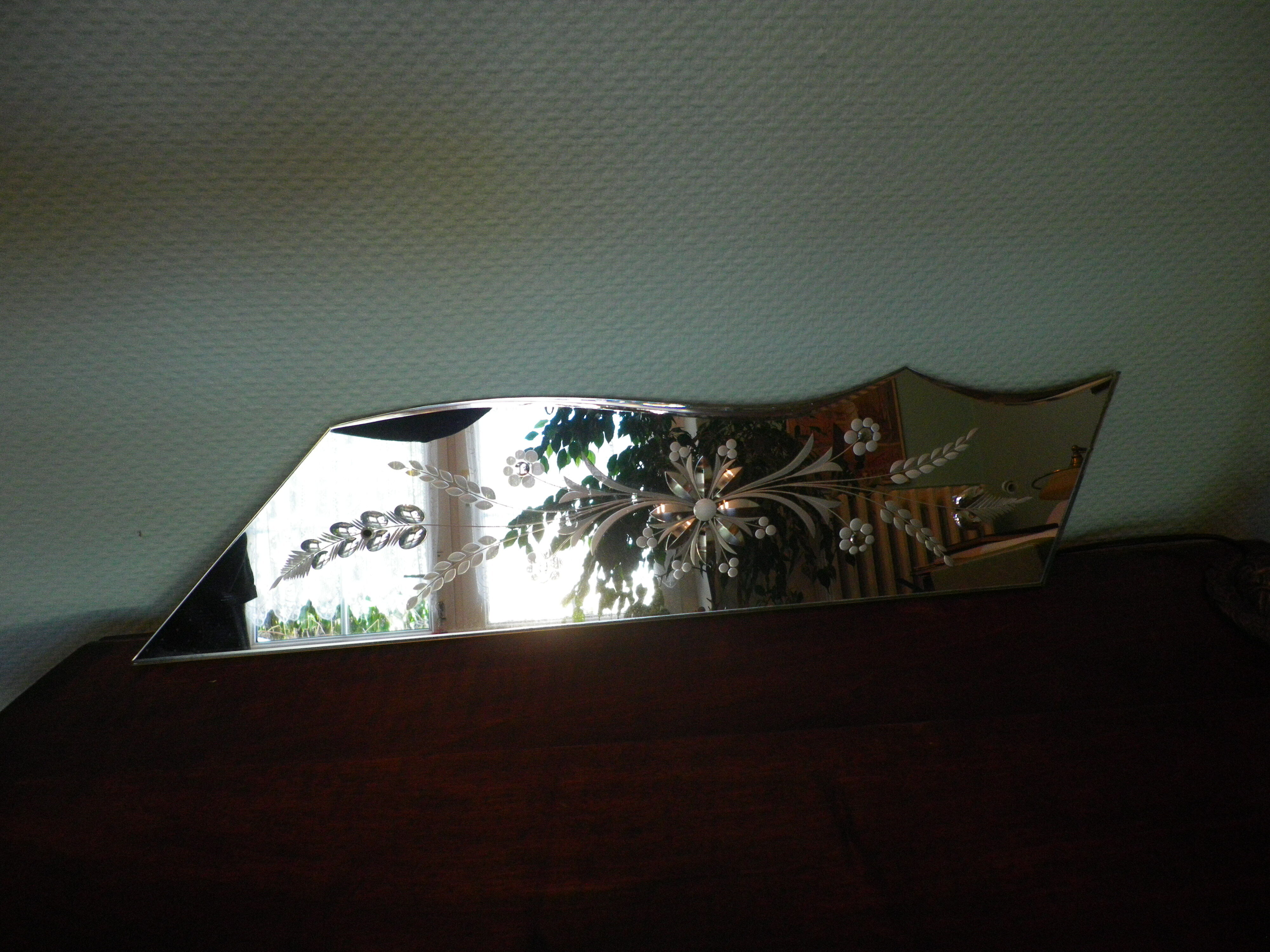 Double Venetian mirror, asymmetrical, beveled