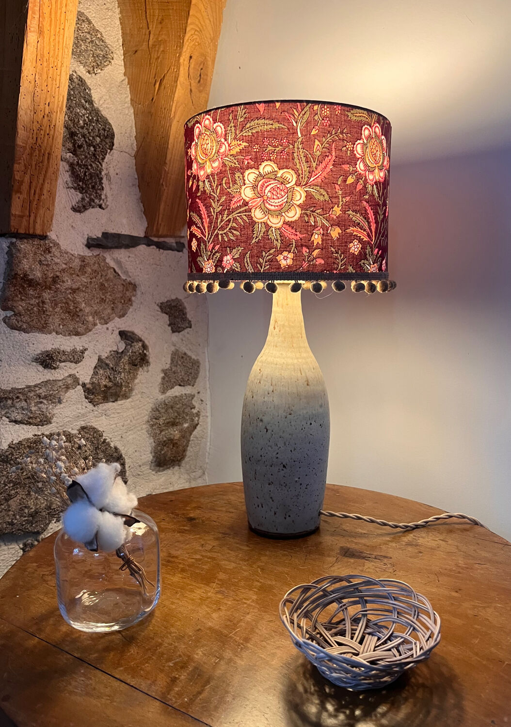 Table lamp