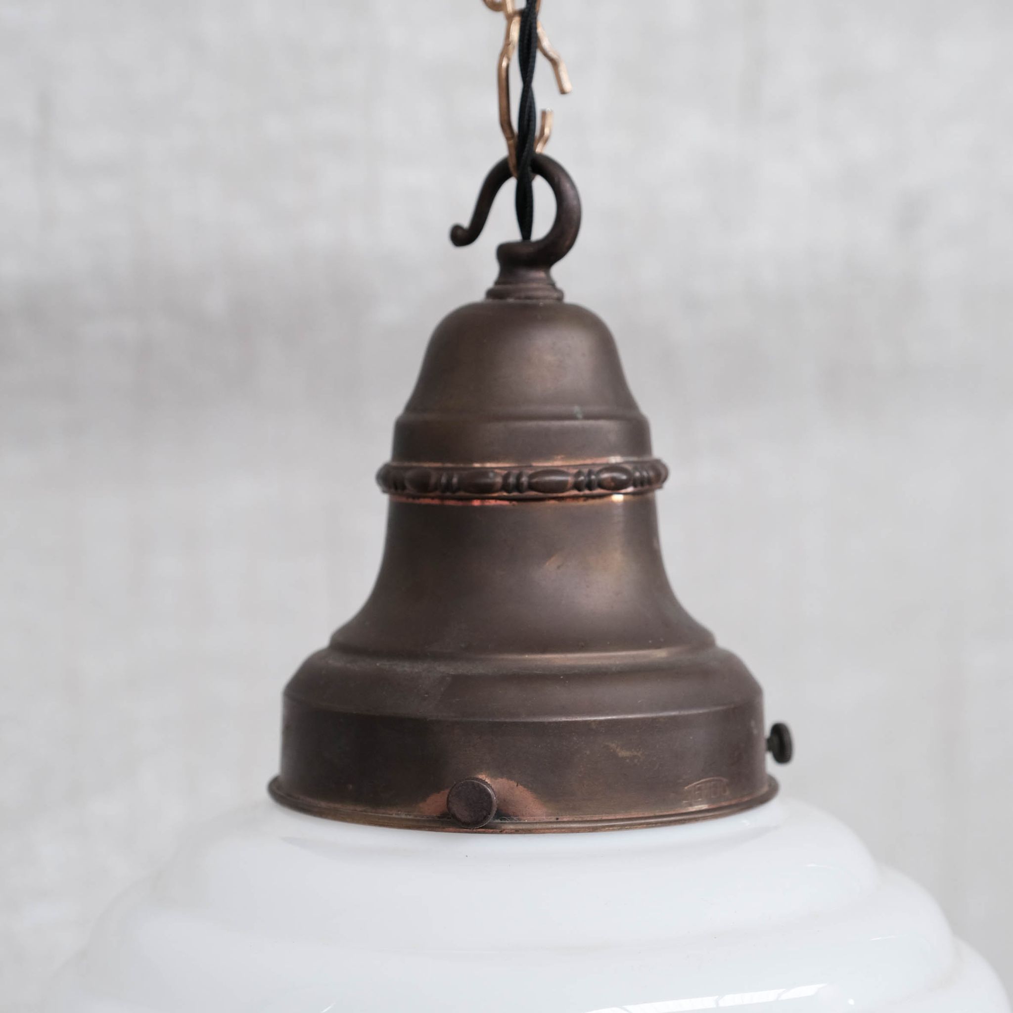 Suspension française opaline et laiton
