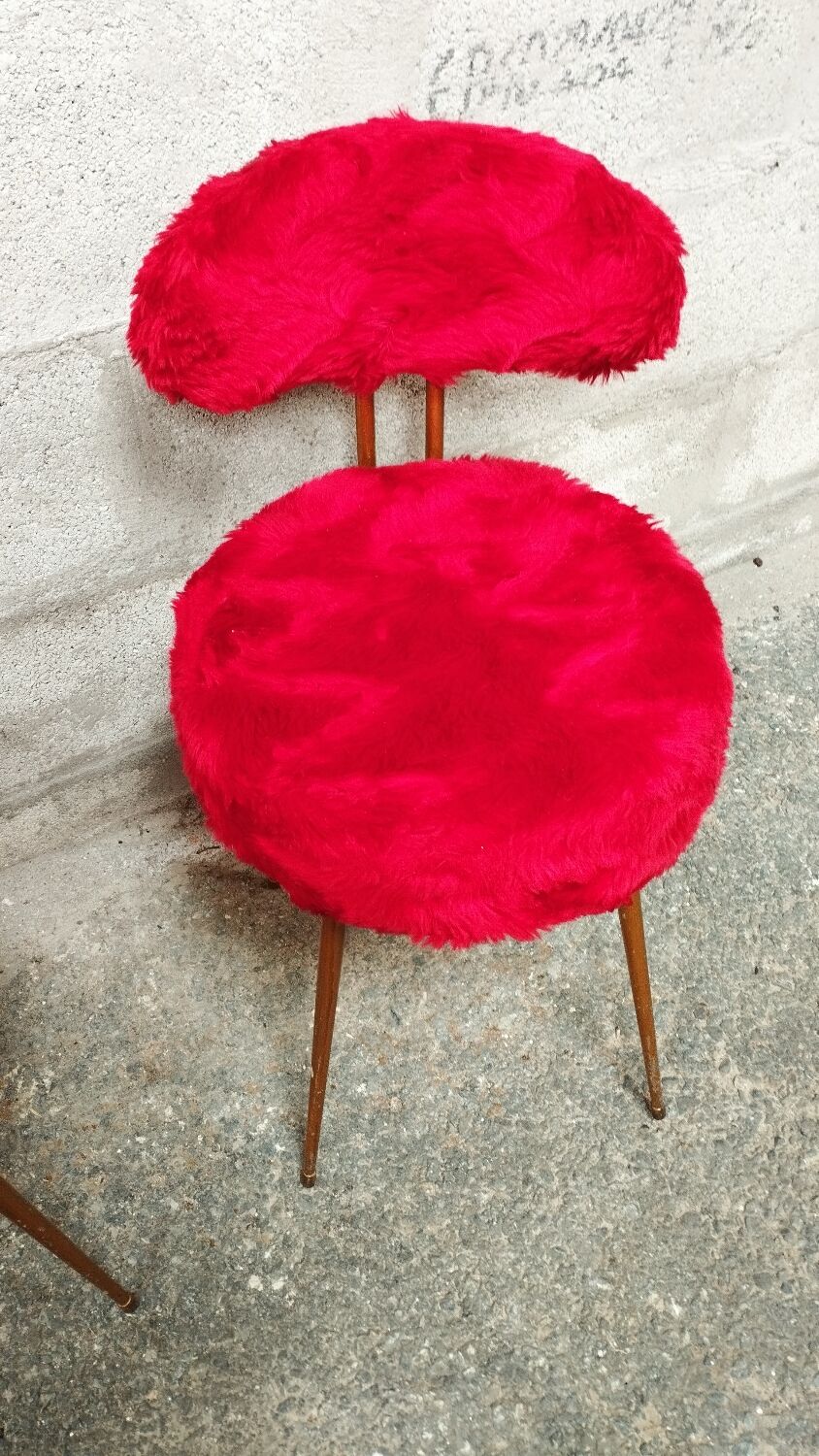 Moumoute Pelfran chairs