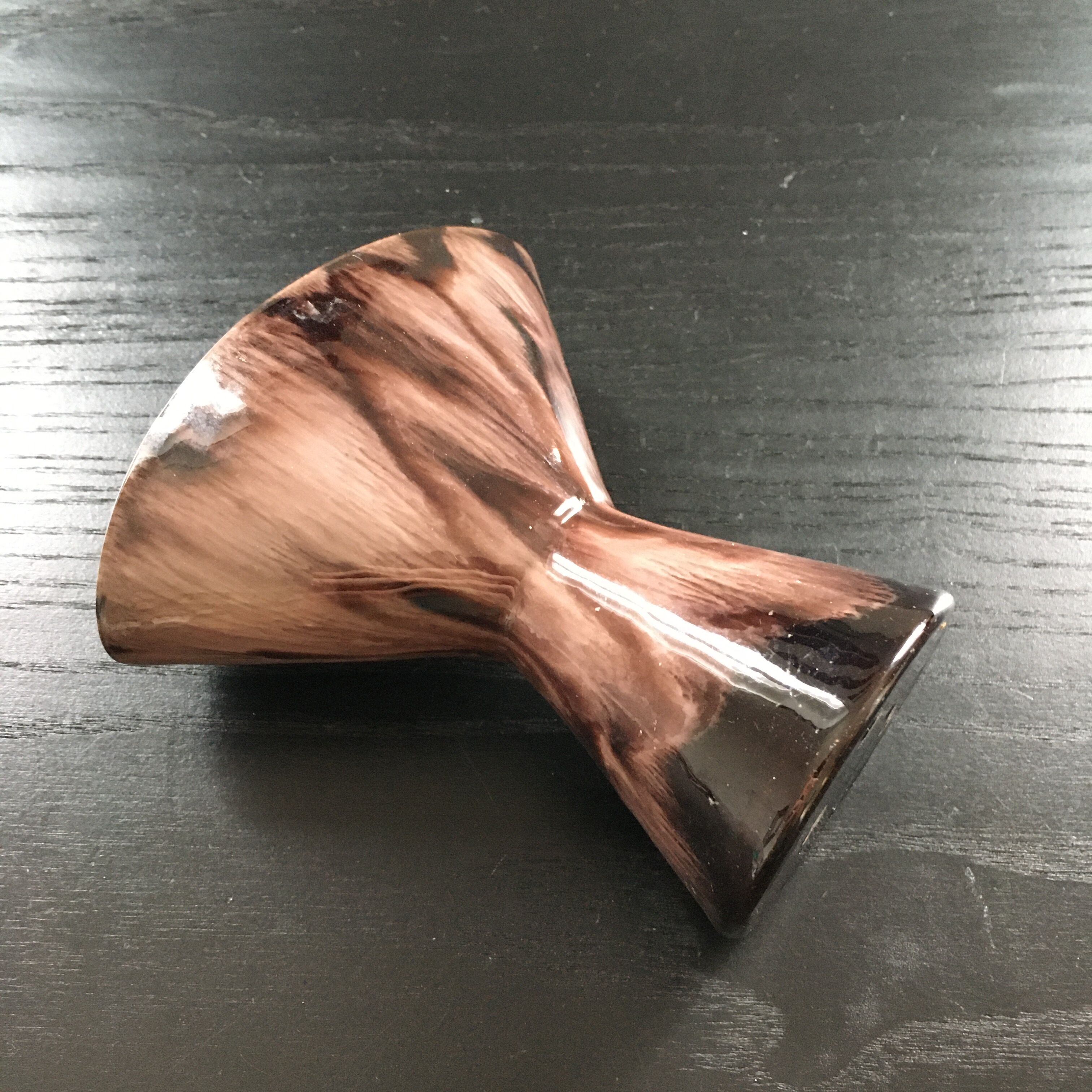 Flame-patterned fan vase