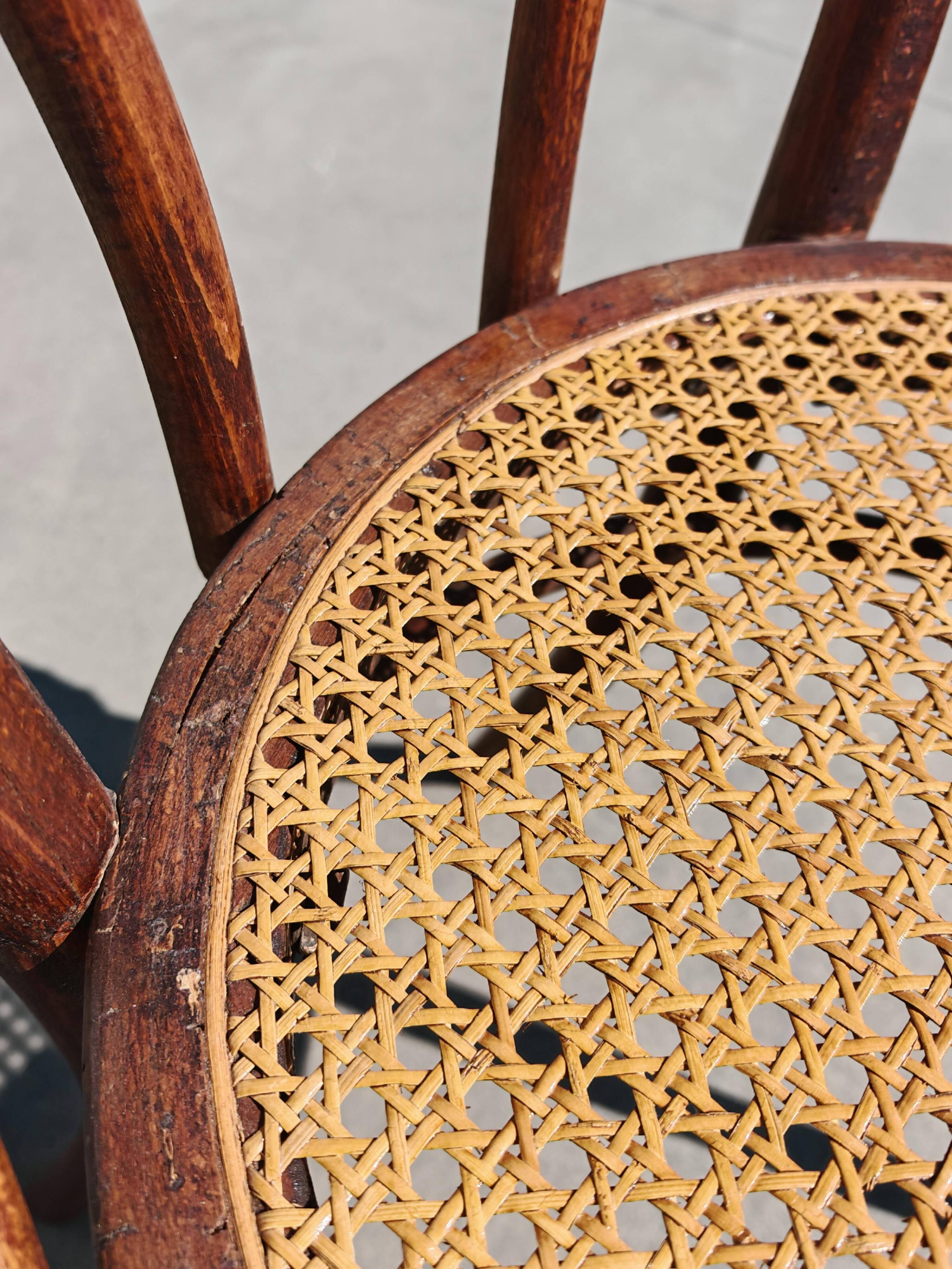 Chaise Bistro Antique J.J. Kohn, années 1920