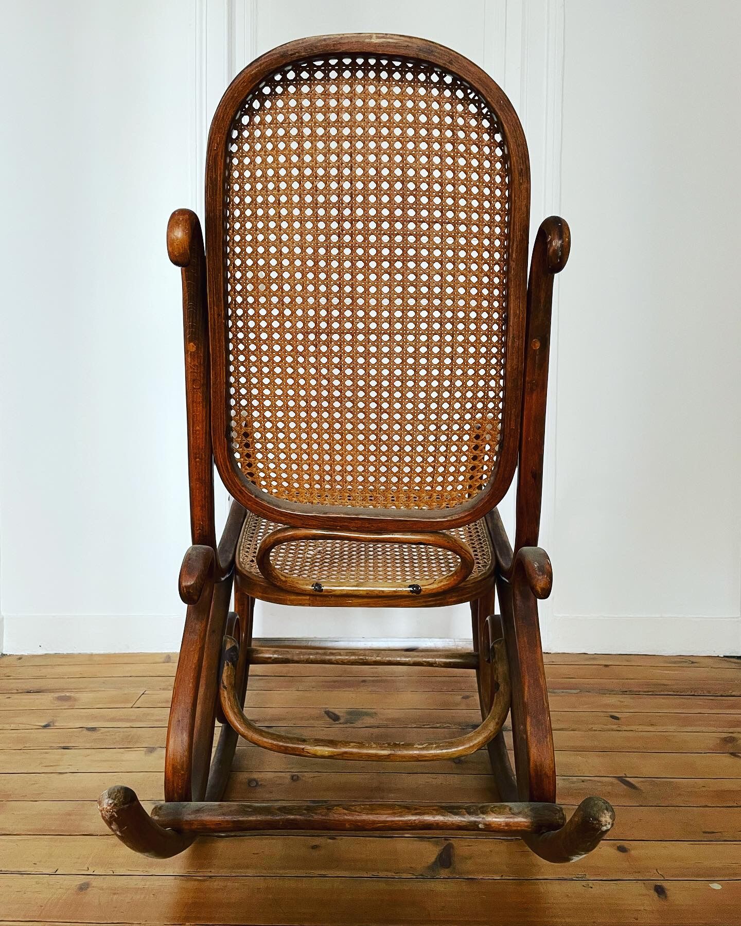 Rocking chair Thonet N.10