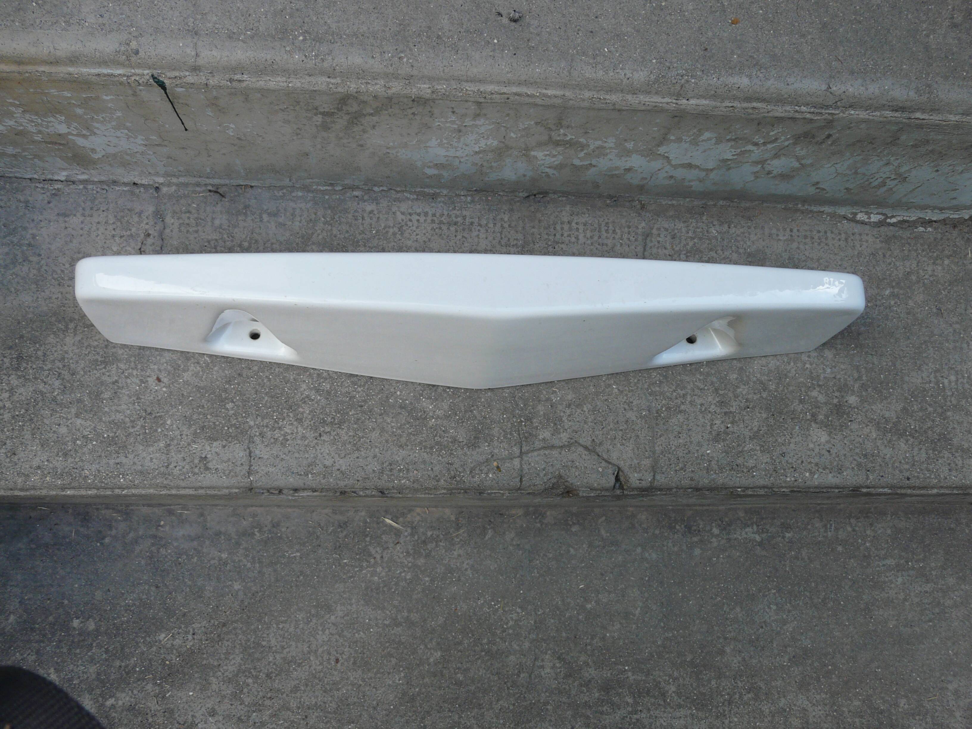 Bathroom shelf white porcelain sink shelf