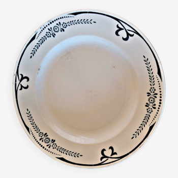 Round earthenware dish from Badonviller, December model
