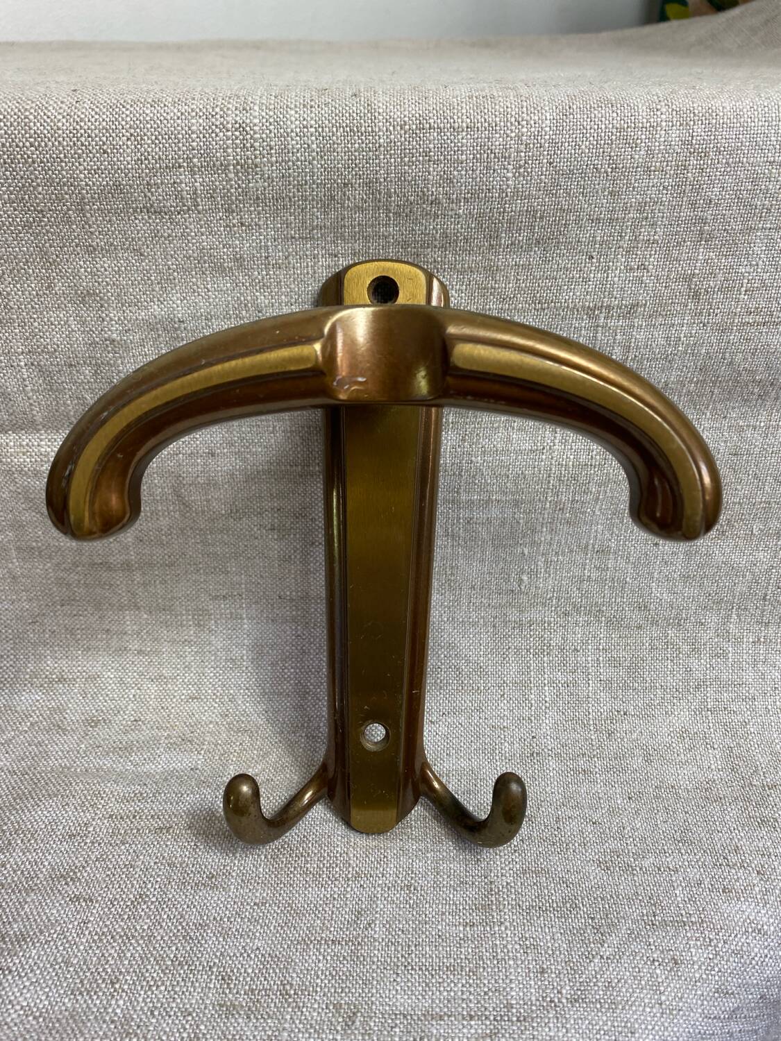 Patères en métal à trois crochets