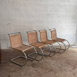 Ensemble de 4 chaises mr10 en rotin de mies van der rohe