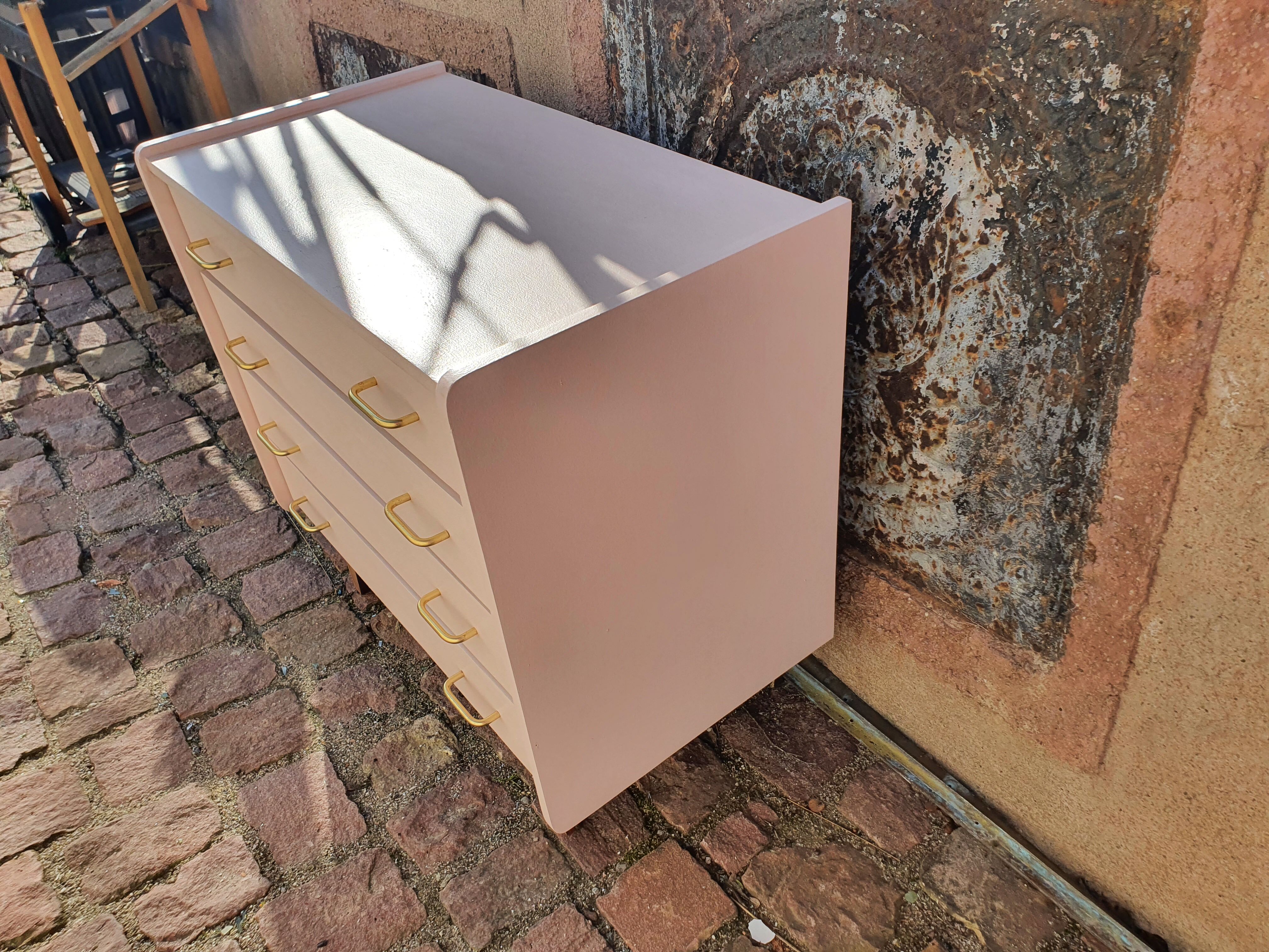 Pink Scandinavian chest of drawers