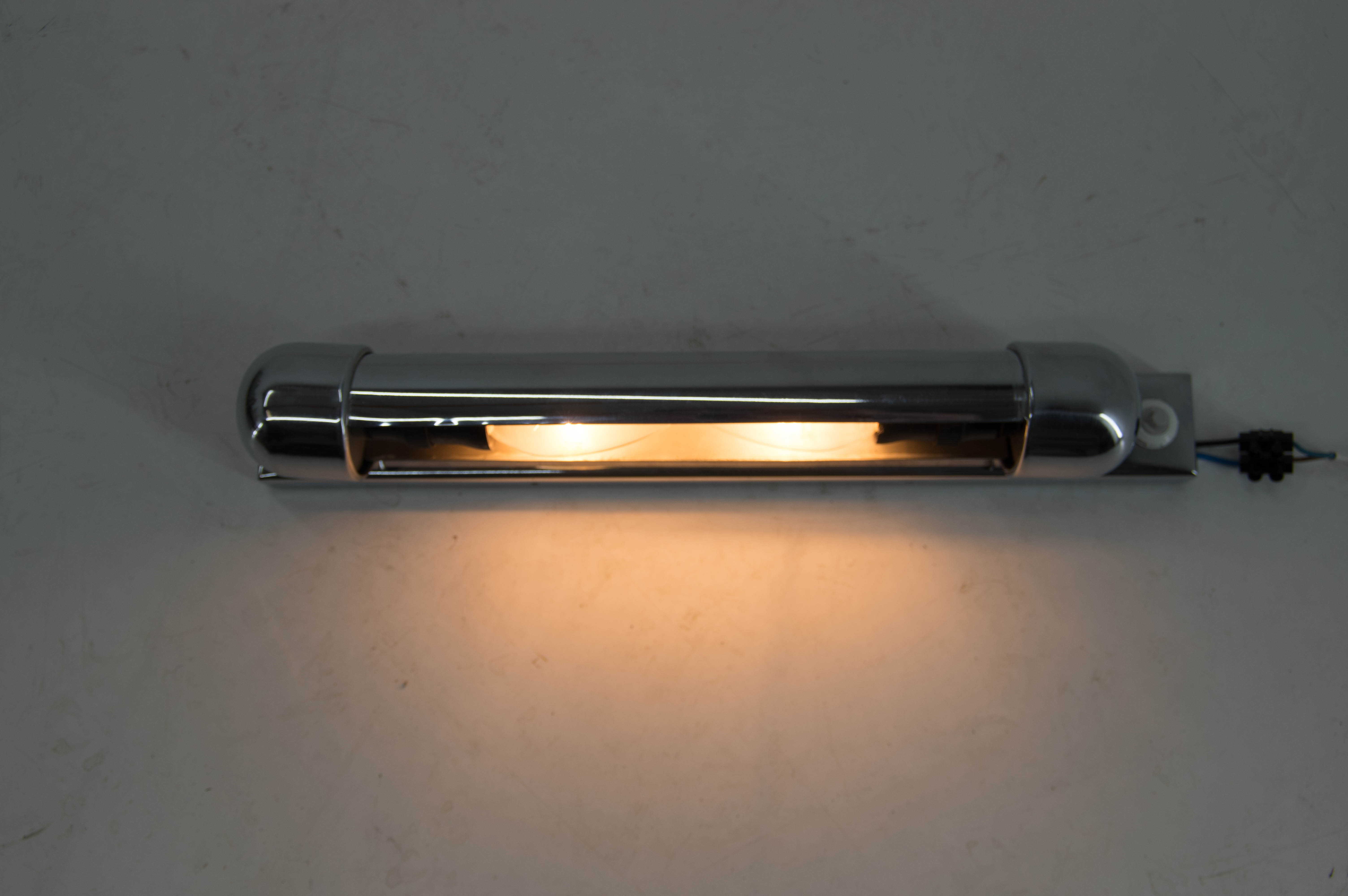 Bauhaus adjustable wall lamp, 1930s