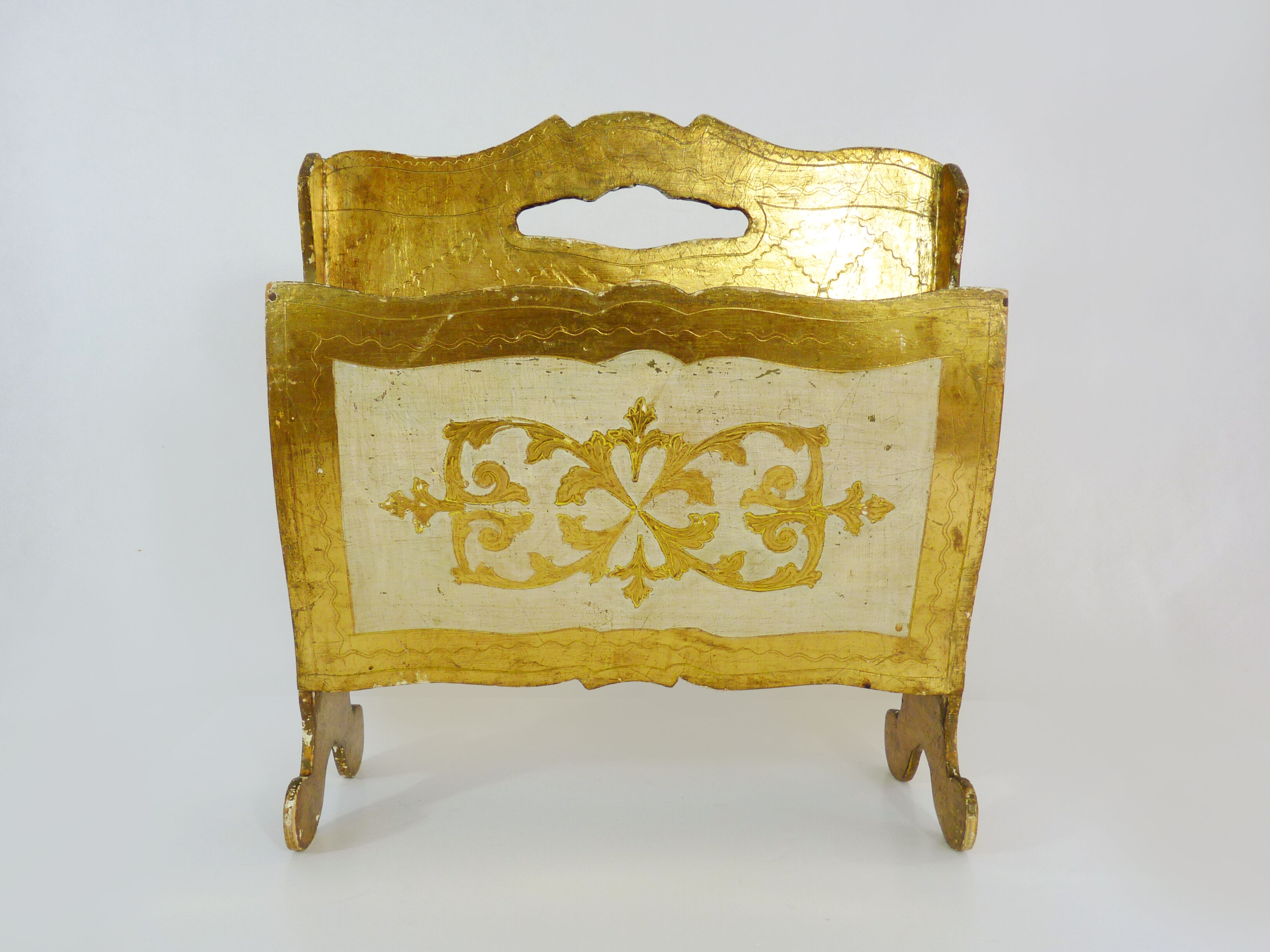 Porte-revues italien florentin en bois or et blanc peint à la main. Année 50