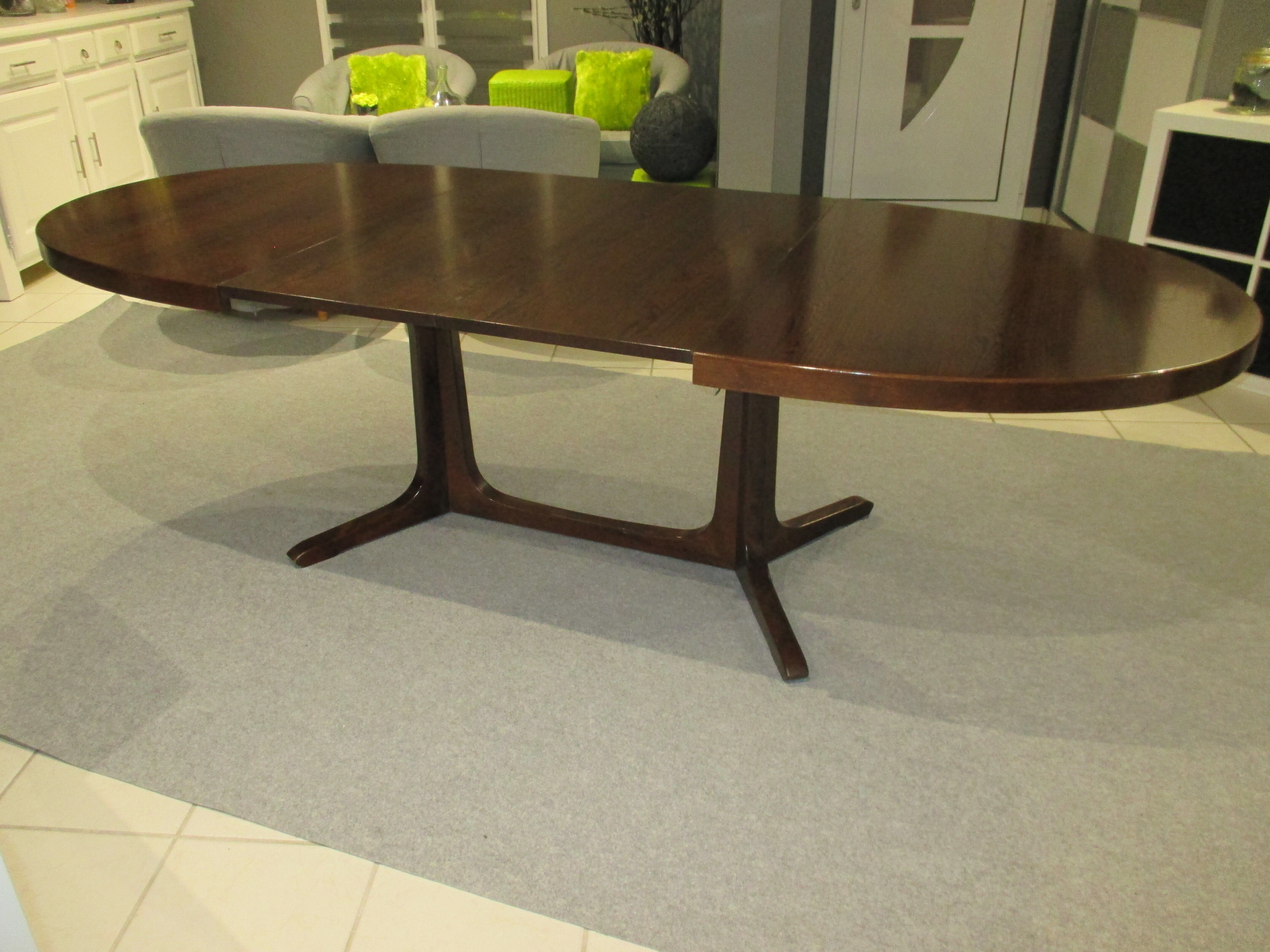 Vintage 190s Baumann Extendable Oval Dining Table