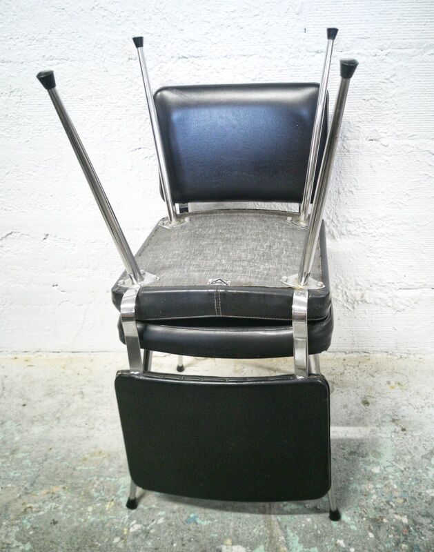 Pair of office chairs oem Strafor