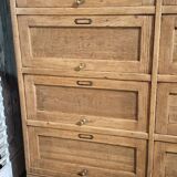 Trade cabinet with flaps