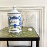 Apothecary pot to porcelain pharmacy