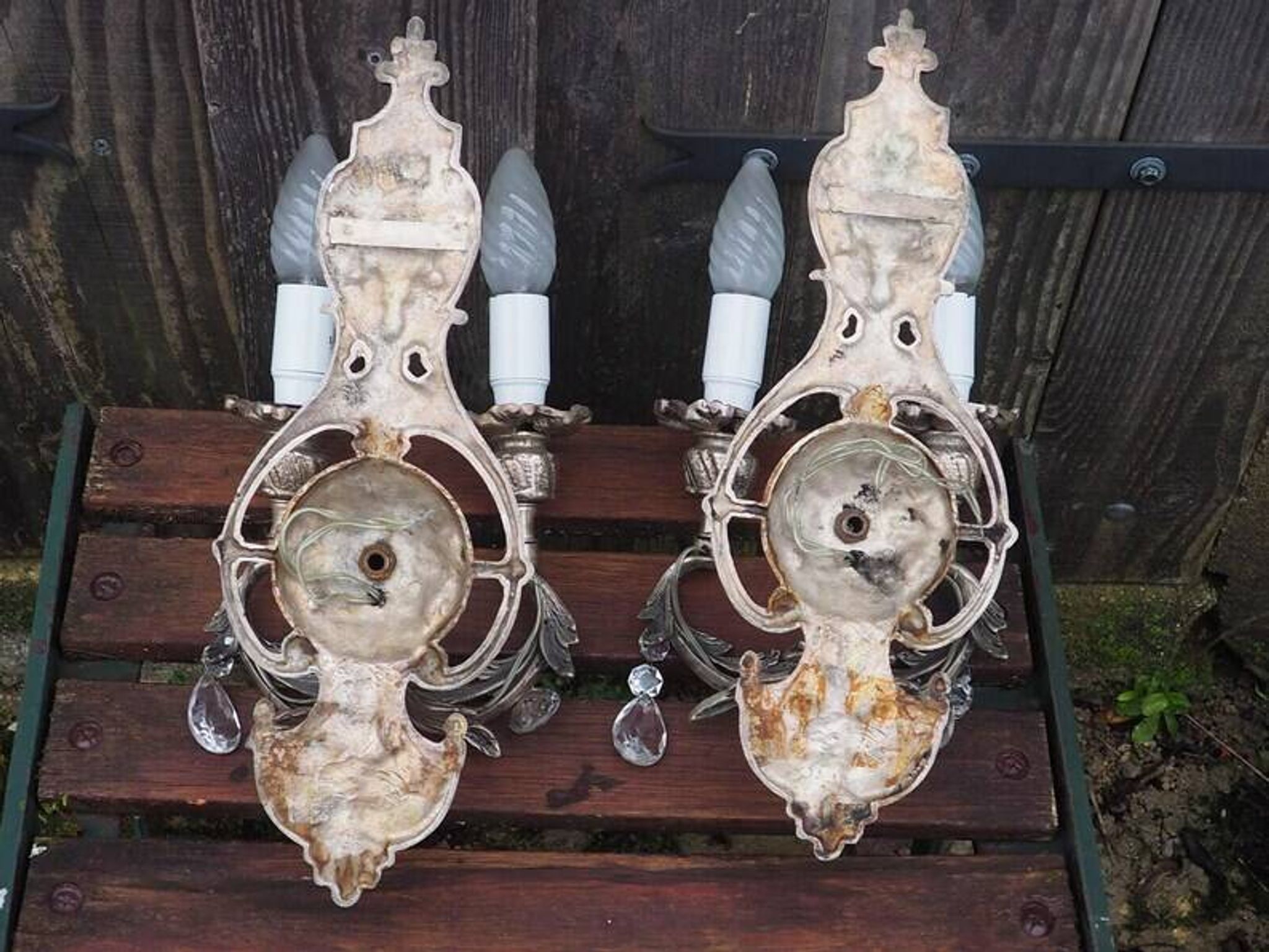 Appliques en cristal Hollywood Regency italienne – Lumière à double bras en métal argenté