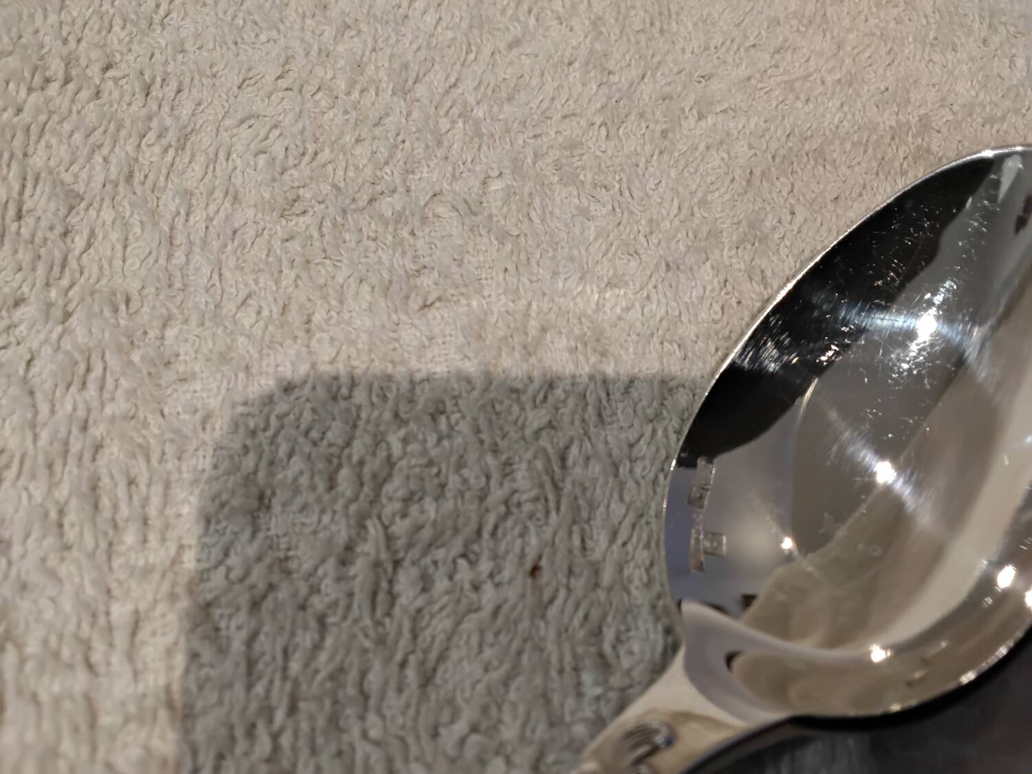 6 silver-plated metal dessert spoons by Christofle Marly, 19.6 cm.