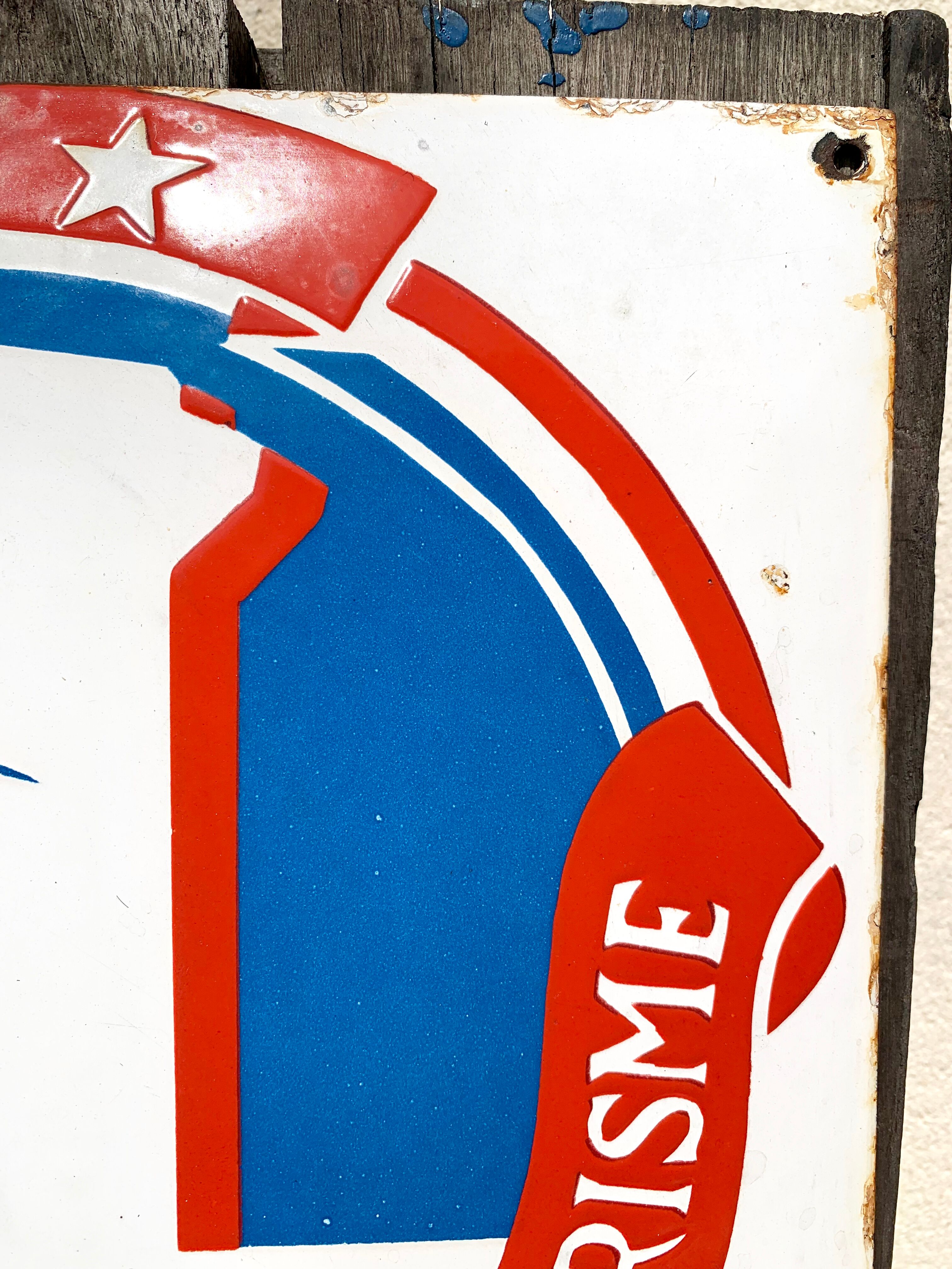 Old enamelled plate tourist restaurant