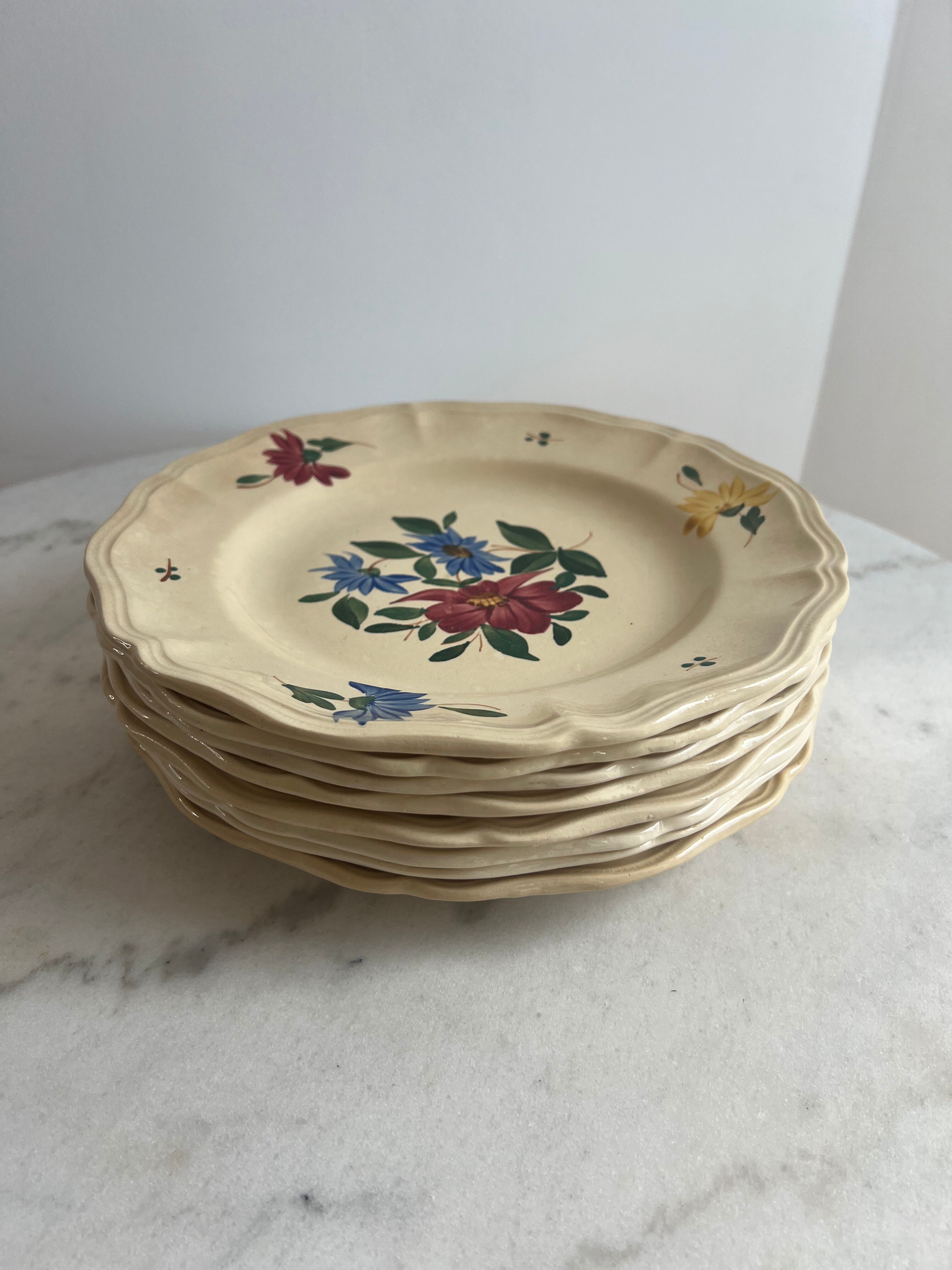 Set of 8 flat plates Sarreguemines and Digoin