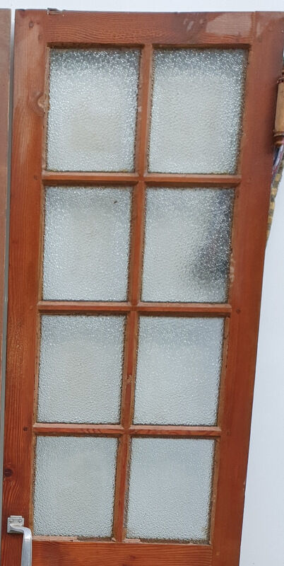 Old glass-beating doors