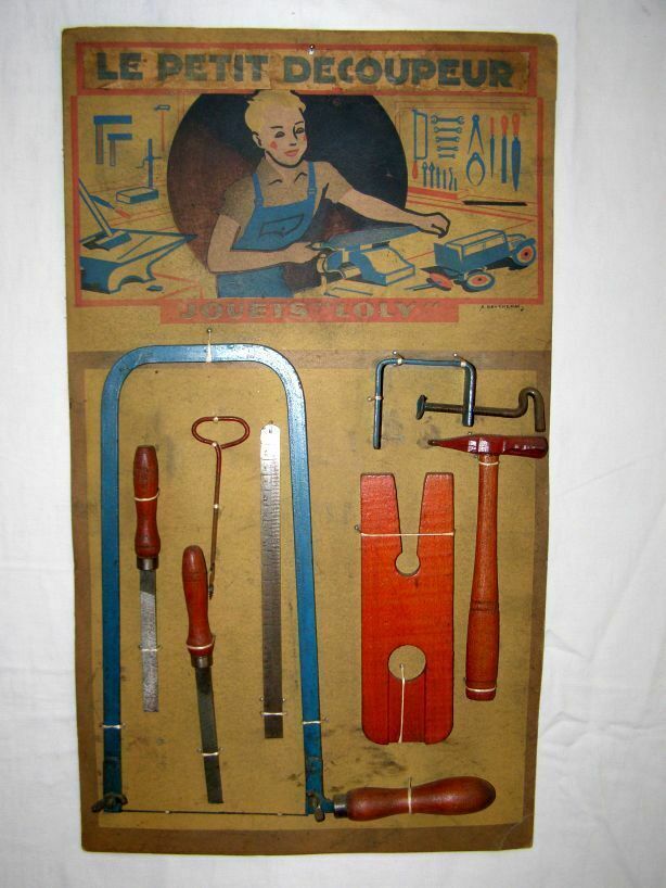 Old toy Loly, panoply The Little Cutter Cardboard, support 8 wooden and steel tools