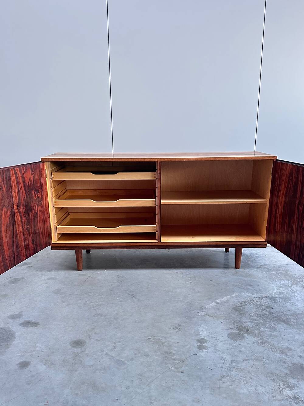 Buffet en palissandre, Carlo Jensen, Hundevad & Co, années 1960, Danemark