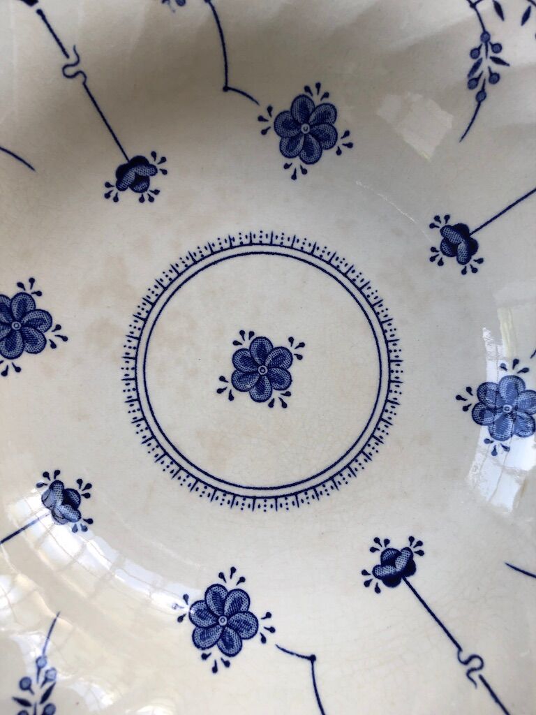 5 hollow plates Myott Finlandia