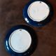 Lot de 2 assiettes  décoratives  style barbotine