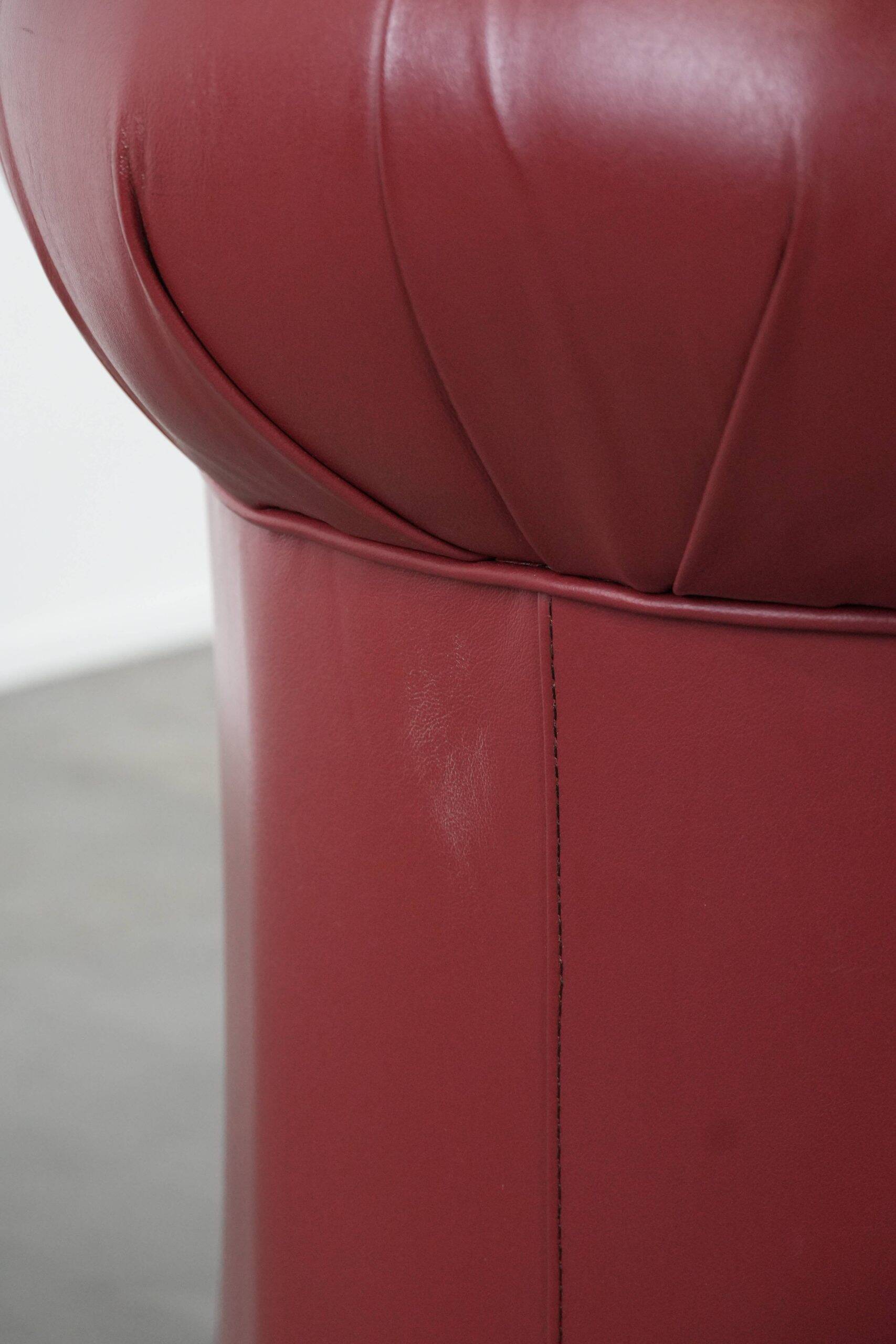 Amazing English cowhide Chesterfield armchair in a stunning red colour