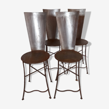 4 metal chairs