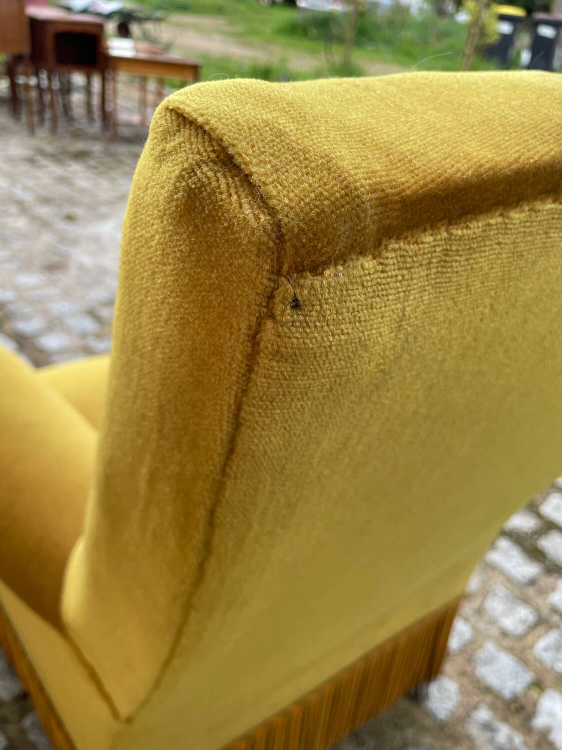 Mustard yellow velvet toad armchair with fringes