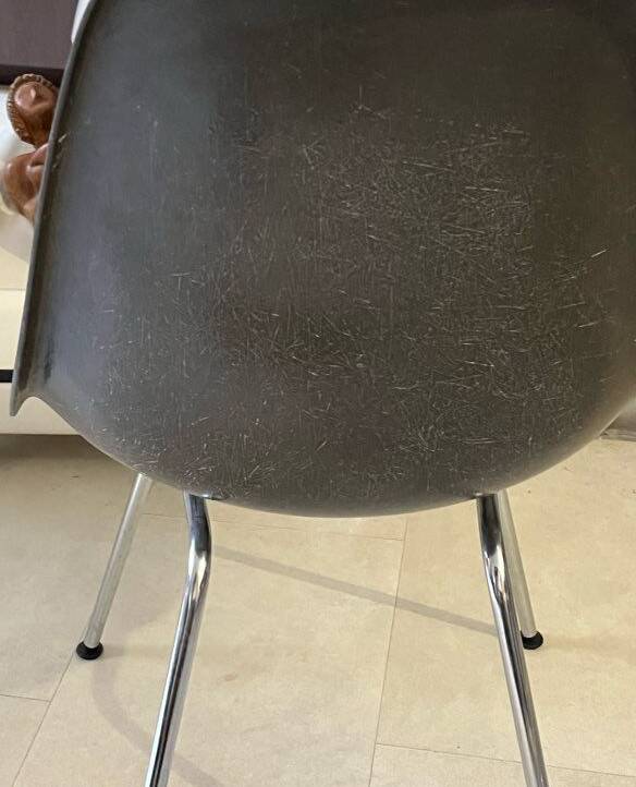 4 authentic Charles Eames and Ray Miller chairs - Fibreglass