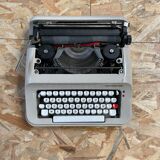 Underwood 319 typewriter made for Olivetti.