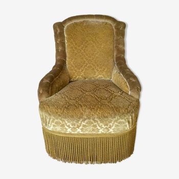 Fauteuil crapaud capitonné en velour damassé jaune moutarde