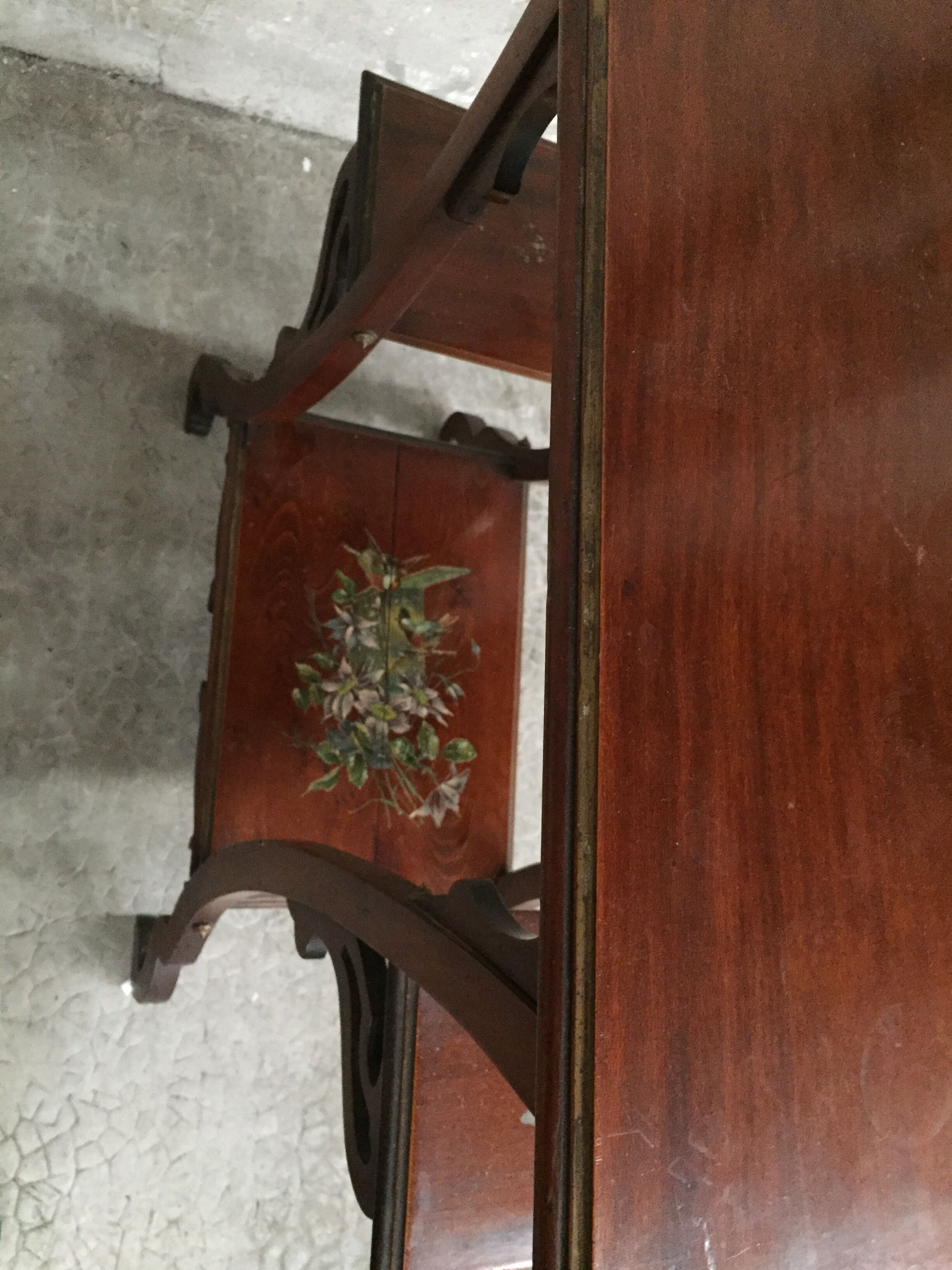 Serving table walnut